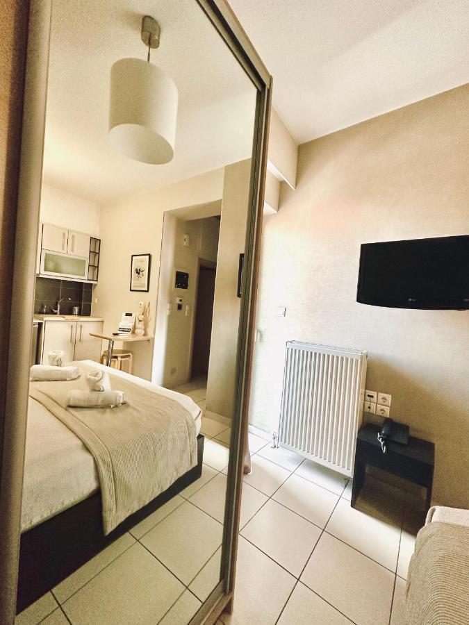 Mc Queen Rooms & Apartments Athènes Extérieur photo