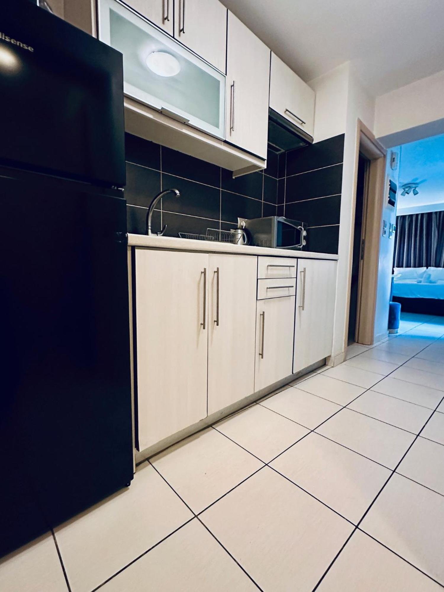 Mc Queen Rooms & Apartments Athènes Extérieur photo