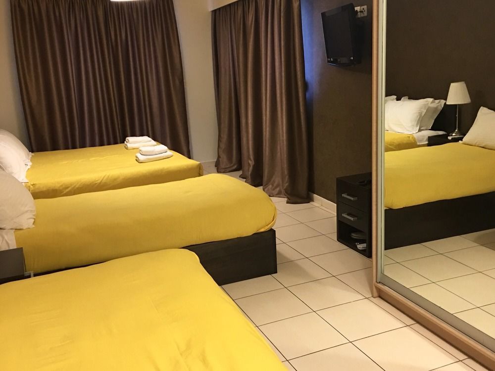Mc Queen Rooms & Apartments Athènes Extérieur photo